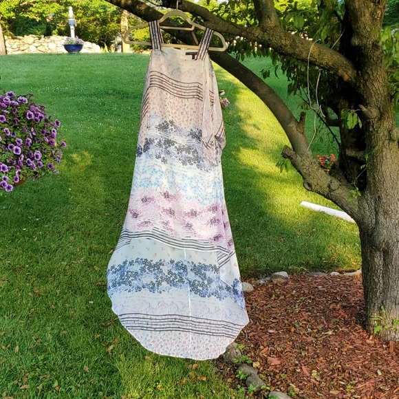 LIGHT WEIGHT COOL BCBG Max Azria Aaric Floral print light flowy high low… - Picture 16 of 17